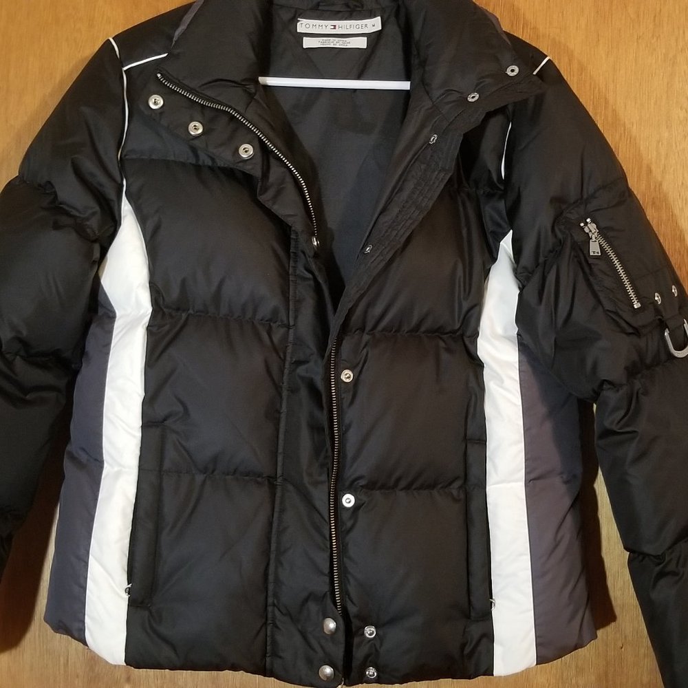 Tommy Hilfiger Puffy Coat Size Med.